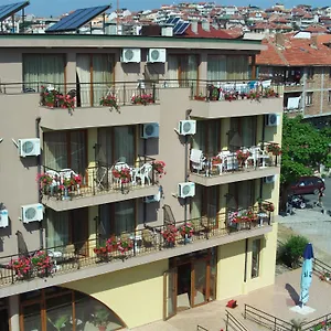 Hotel Kandrovi
